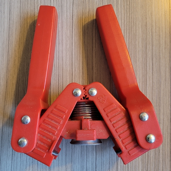 Manual Bottle Capper Tool, Double Lever Hand Capper for Home Brewing, Sealer - Picture 9 of 10